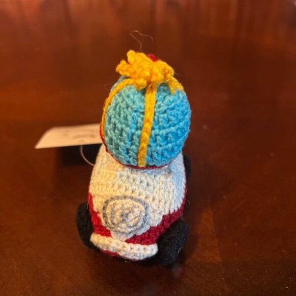 Melange Collection Handmade Crochet Car With Gifts Christmas Ornament peru - Picture 5 of 13
